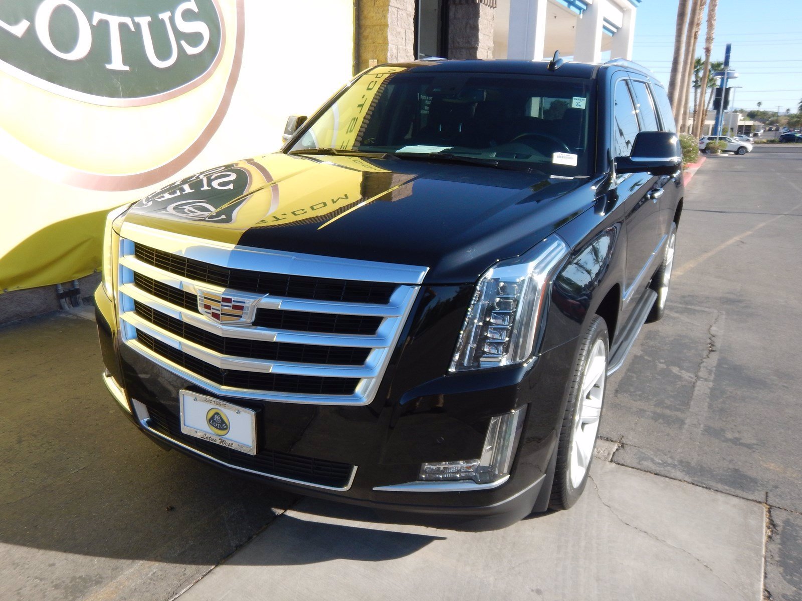 Pre-Owned 2015 Cadillac Escalade Luxury