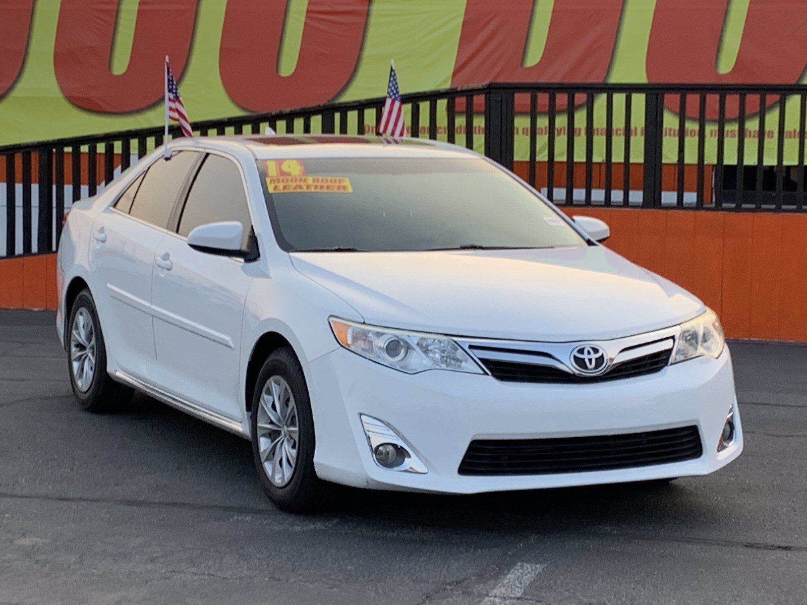 Pre-Owned 2014 Toyota Camry XLE
